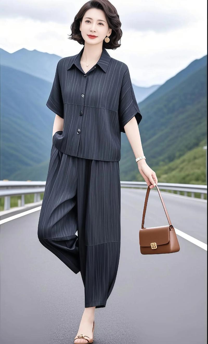 合肥服装店：时尚趋势与时代脚步